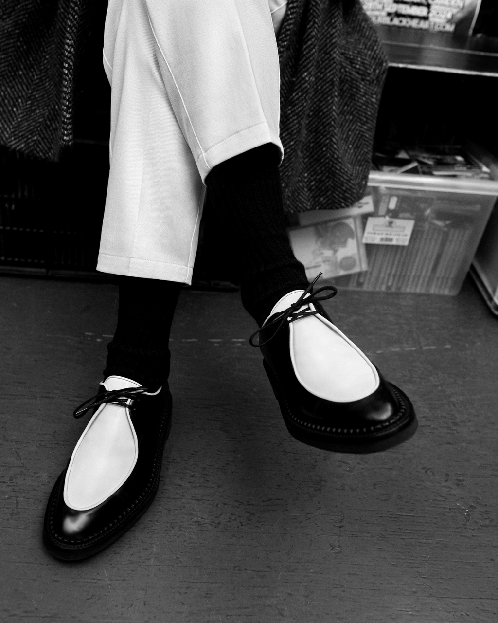 靴 John Lobb Fistral Black Lace Up shoes John Lobb Smith in Black Calf – The Hand