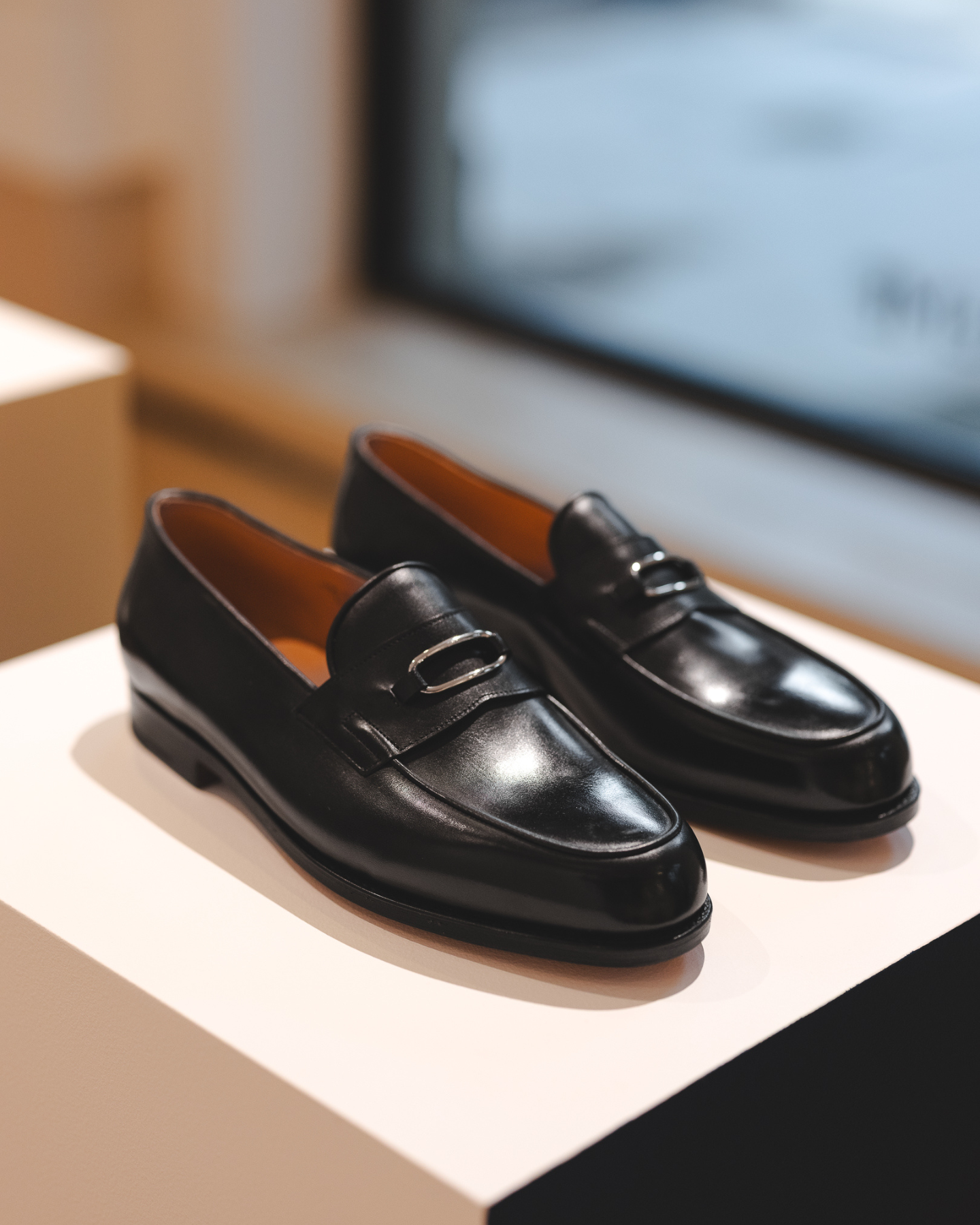 John Lobb Lopez Ring in Black Calf – The Hand