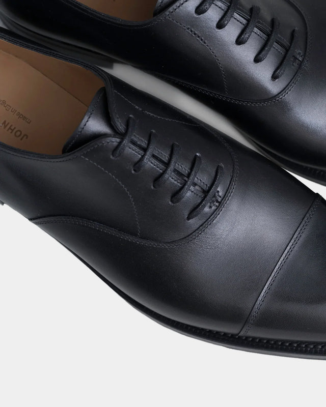 City II | Calf | Black