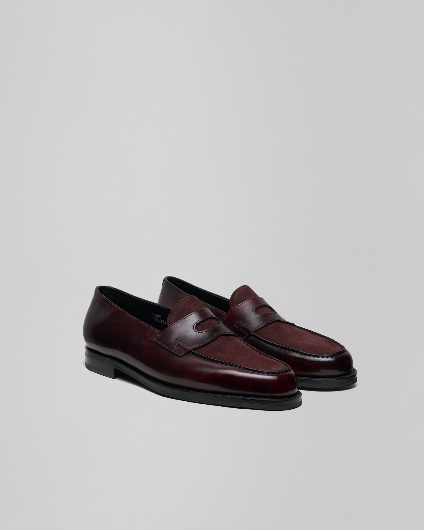 JHOHN LOBBドライブィングシューズ John Lobb in Oxblood Museum Calf and Oxblood Nubuck – The Hand