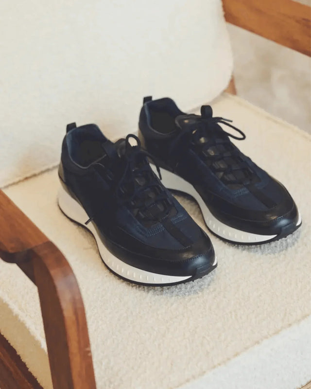 Laced Stream | Calf & Nylon | Navy