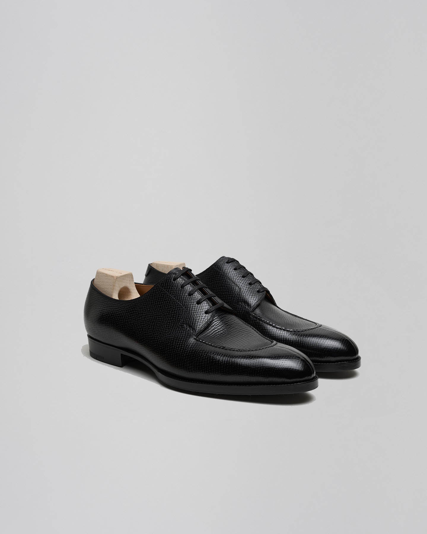 Saint Crispin's Derby in Black Russian Grain | 575 – The Hand