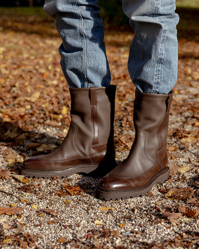 Highland | Calf | Dark Brown