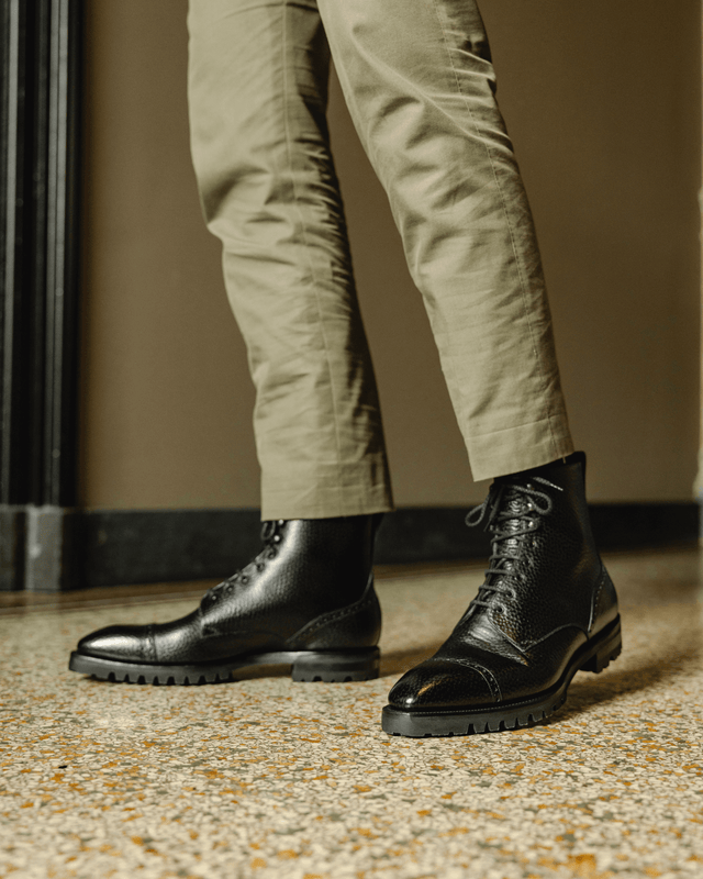 Urban Commando | English Grain | Black