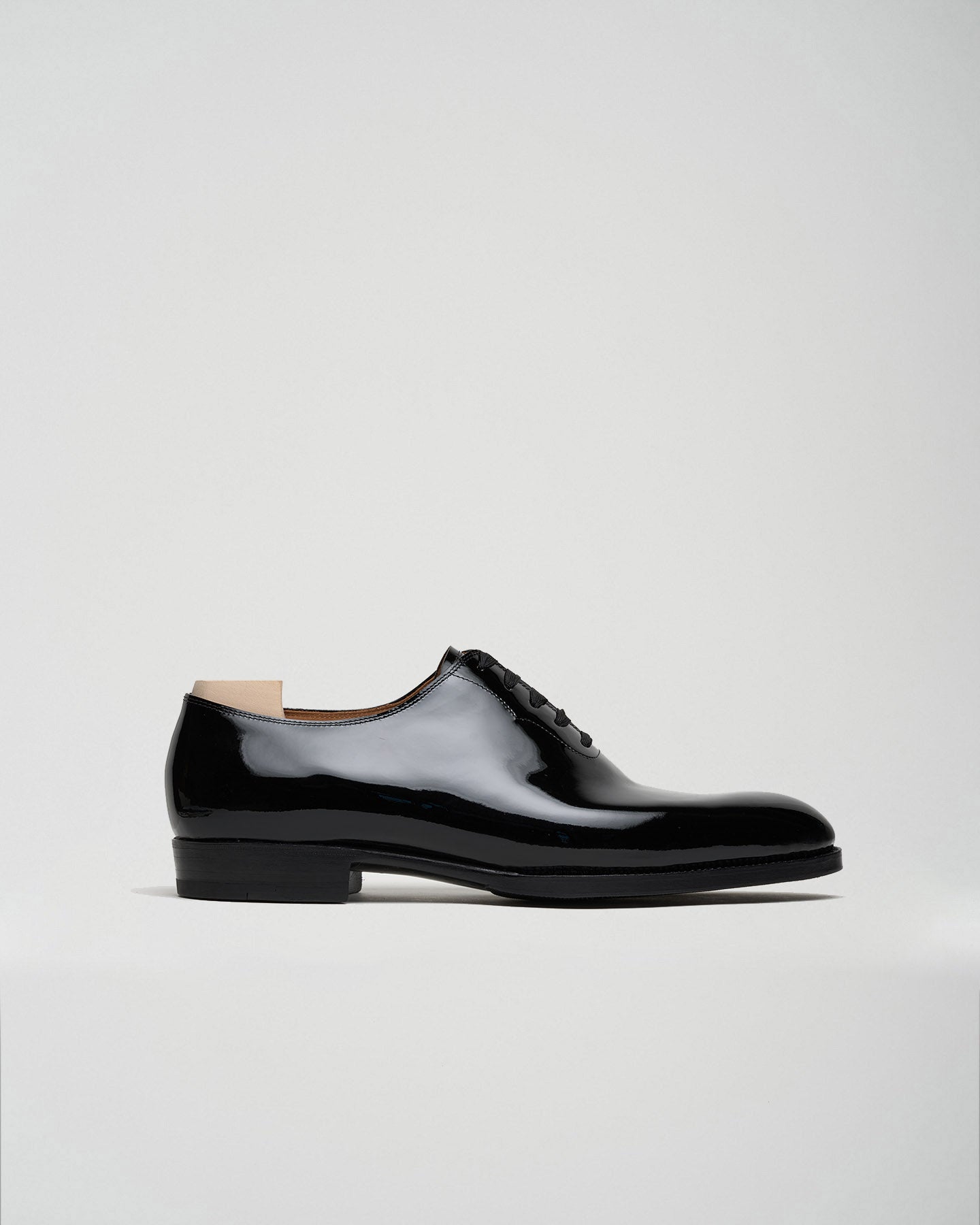 Saint Crispin's Oxford in Patent Leather – The Hand