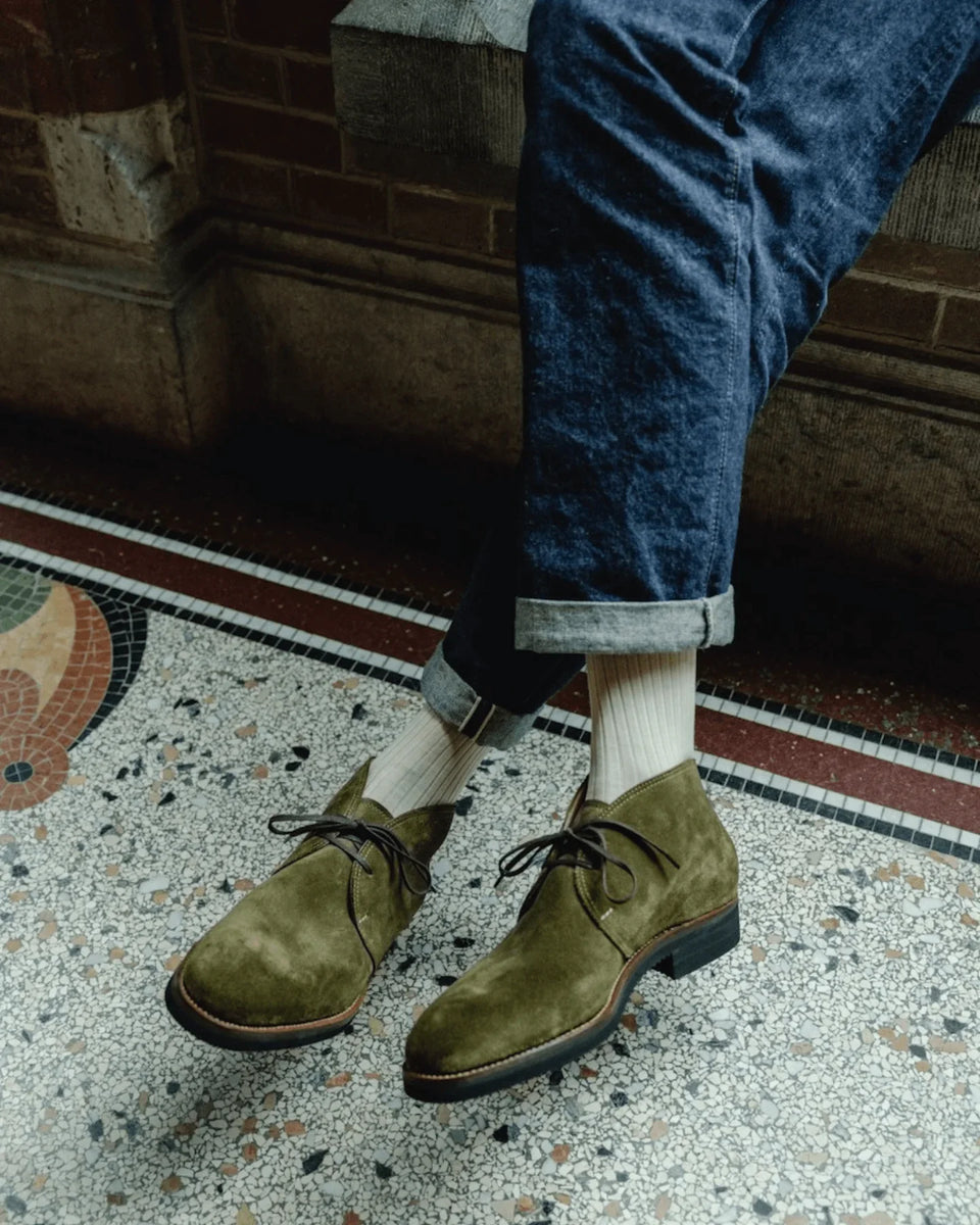 Olive green chukka deals boots