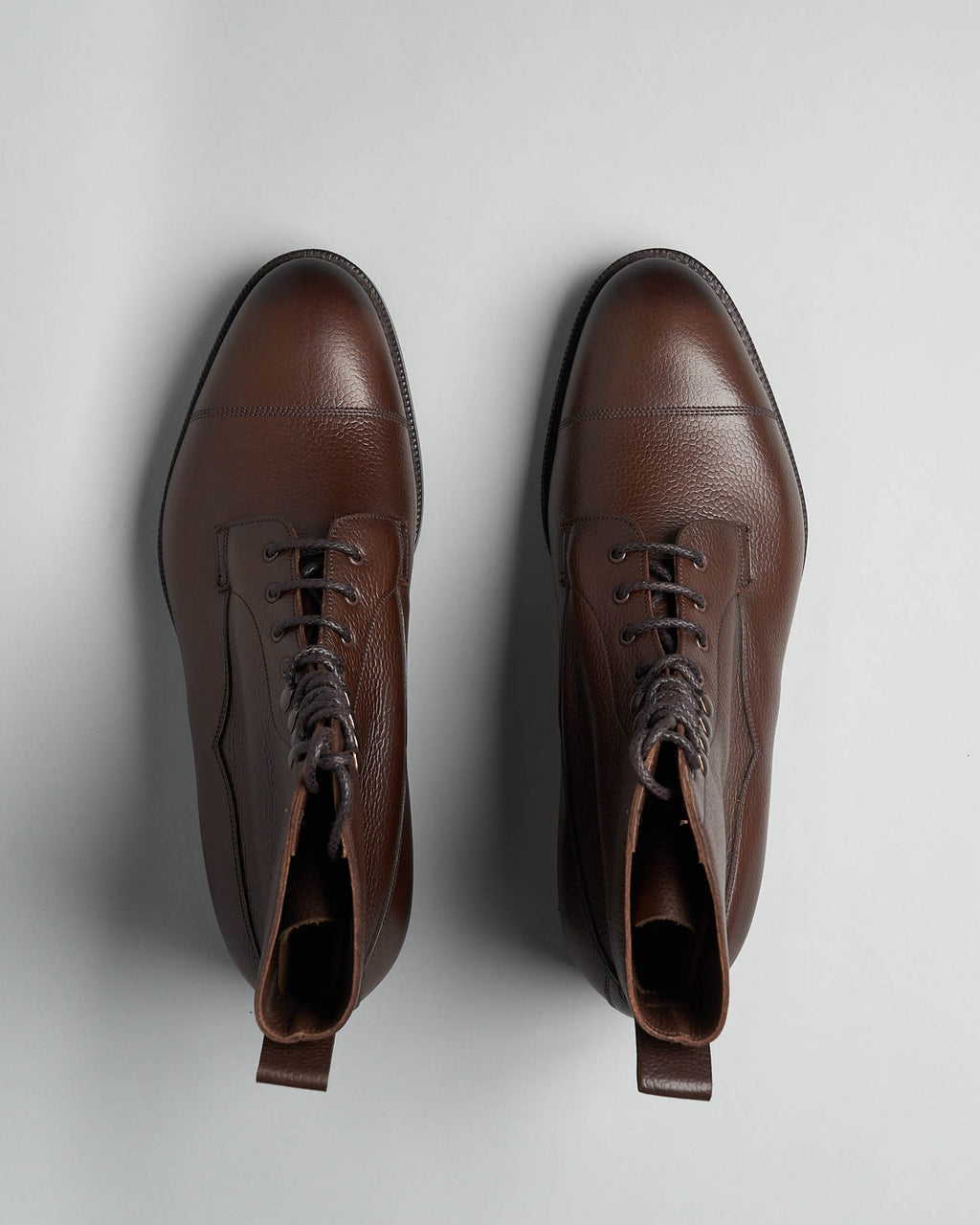 Edward Green | Galway | Country Calf | Walnut | The Hand